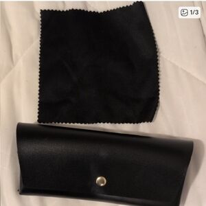 Black Glasses Case with Cleaning Cloth